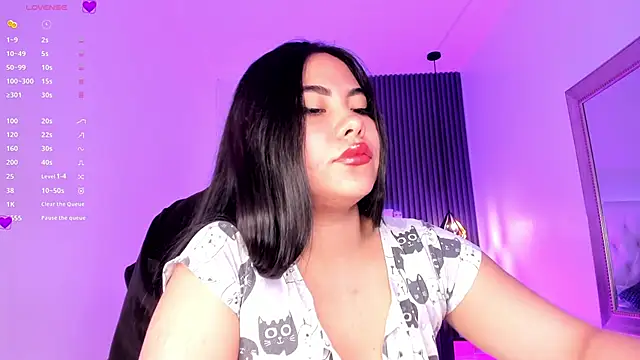 aliscollins  online show from 09.13.25