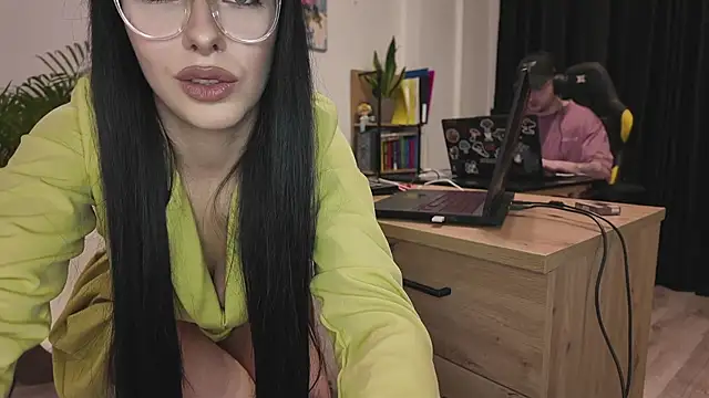 Snapshot of ValeriaGrey chatting on 01.31.25 ValeriaGrey online show from 01.31.25