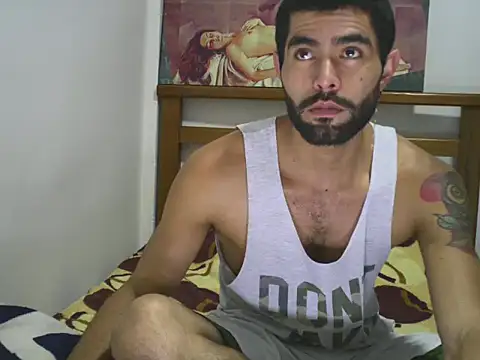 hideonbush051 online show from 11.06.25