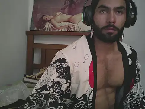 hideonbush051 online show from 12.02.25