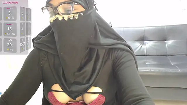 Aaliyah brown online show from 09.18.25