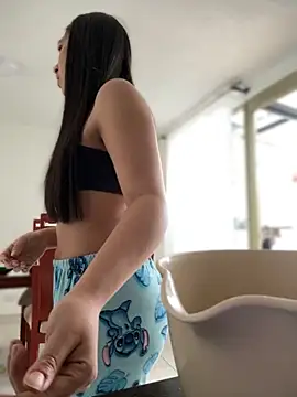 Salome golvert online show from 10.23.25