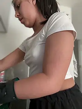 Salome golvert online show from 04.21.26