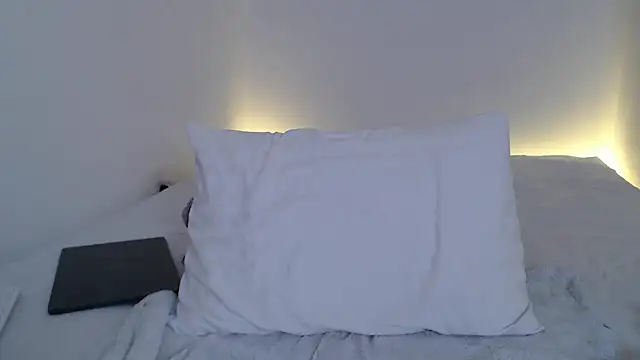 Snapshot of __Meow chatting on 01.03.25   Meow online show from 01.03.25