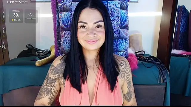 Snapshot of Ginna--mia chatting on 07.15.26 Ginna--mia online show from 07.15.26