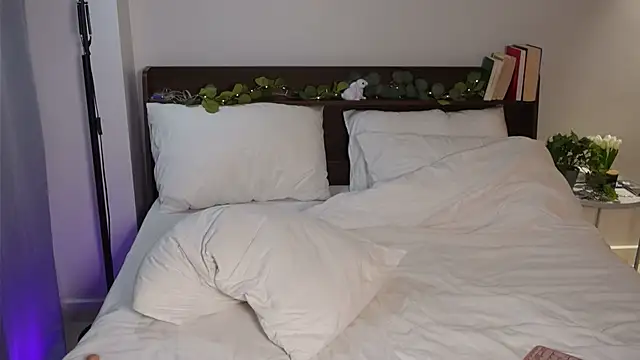 Snapshot of Ayra_Lust chatting on 02.08.25 Ayra Lust online show from 02.08.25