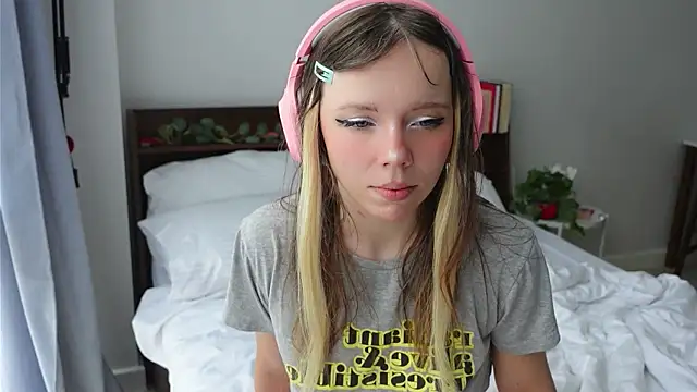 Snapshot of Ayra_Lust chatting on 03.02.25 Ayra Lust online show from 03.02.25