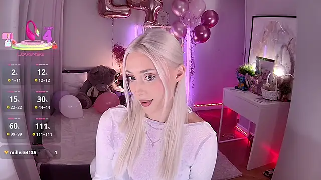 LoryWood online show from 12.05.25