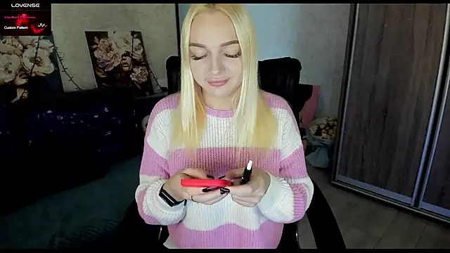 Stella  Cox online show from 10.30.25