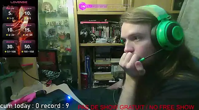 Snapshot of nicolasdumand21 chatting on 12.13.24 nicolasdumand21 online show from 12.13.24