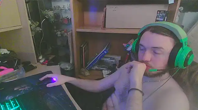 Snapshot of nicolasdumand21 chatting on 02.25.25 nicolasdumand21 online show from 02.25.25