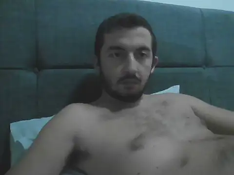 laynufff online show from 10.31.25