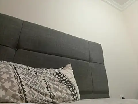 laynufff online show from 04.08.26