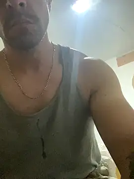 Snapshot of FumesClouds chatting on 11.28.25 FumesClouds online show from 11.28.25