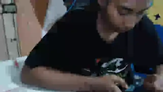 yohatinelly07 online show from 10.20.25