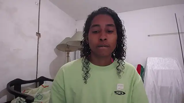 yohatinelly07 online show from 12.04.25