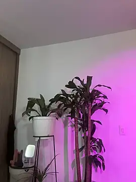 rossth1 online show from 09.12.25