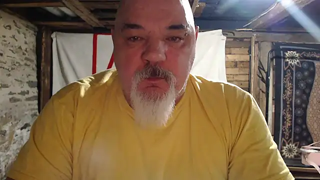 Snapshot of Newfiesausage1972 chatting on 01.18.26 Newfiesausage1972 online show from 01.18.26