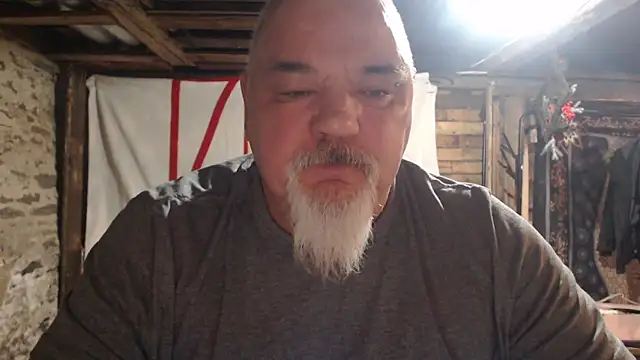 Snapshot of Newfiesausage1972 chatting on 02.01.26 Newfiesausage1972 online show from 02.01.26