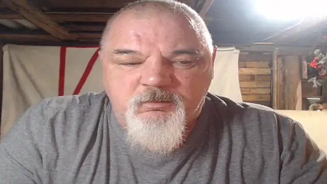 Snapshot of Newfiesausage1972 chatting on 02.08.26 Newfiesausage1972 online show from 02.08.26