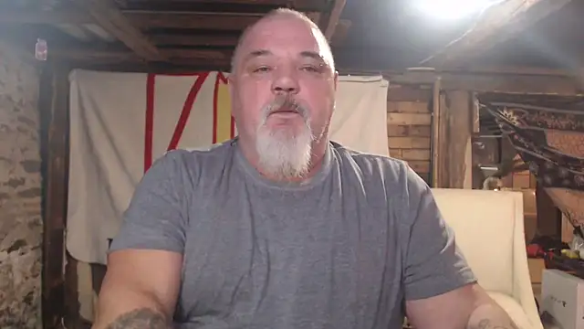 Snapshot of Newfiesausage1972 chatting on 02.10.26 Newfiesausage1972 online show from 02.10.26