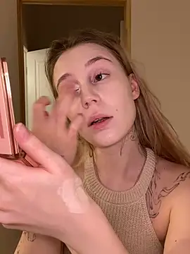 Snapshot of meanexx chatting on 12.20.25 meanexx online show from 12.20.25