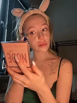 Snapshot of meanexx chatting on 02.10.26 meanexx online show from 02.10.26