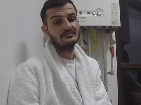 Snapshot of Sacuuz chatting on 11.25.25 Sacuuz online show from 11.25.25