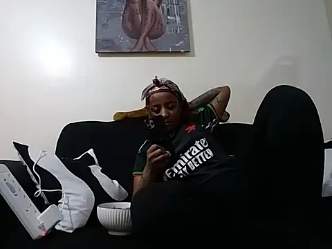 hoely grail01 online show from 09.12.25