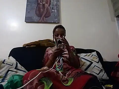 hoely grail01 online show from 11.28.25