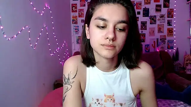 Snapshot of Celine_Dionn chatting on 12.15.24 Celine Dionn online show from 12.15.24