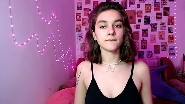 Snapshot of Celine_Dionn chatting on 01.16.25 Celine Dionn online show from 01.16.25