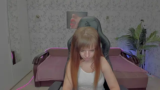 Snapshot of Eva_Rosec chatting on 12.12.24 Eva Rosec online show from 12.12.24