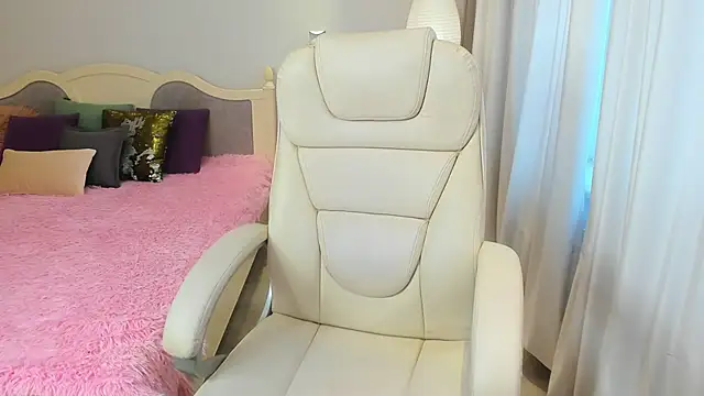 Snapshot of Eva_Rosec chatting on 02.21.25 Eva Rosec online show from 02.21.25