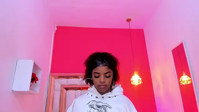 Snapshot of malu_horny_69 chatting on 05.05.26 malu horny 69 online show from 05.05.26