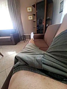 Snapshot of Giannis1990_ chatting on 09.21.25 Giannis1990  online show from 09.21.25