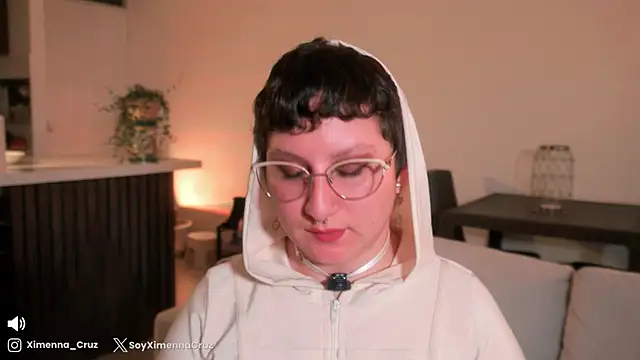 Ximenna Cruz online show from 09.16.25