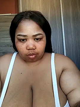 Snapshot of XXSEXYBBW94 chatting on 09.16.25 XXSEXYBBW94 online show from 09.16.25