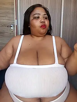 Snapshot of XXSEXYBBW94 chatting on 09.17.25 XXSEXYBBW94 online show from 09.17.25