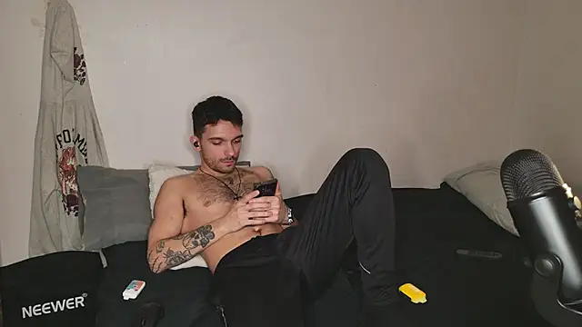 JackDesFeux online show from 03.23.25