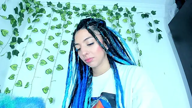 SaturnooStonee online show from 12.28.24