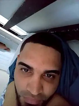 luismanuel 1998 online show from 11.02.25