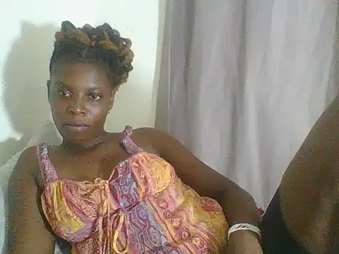 Snapshot of Blacksweetbeb chatting on 02.04.25 Blacksweetbeb online show from 02.04.25