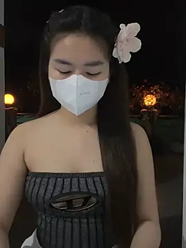 BabyThree  online show from 01.14.25