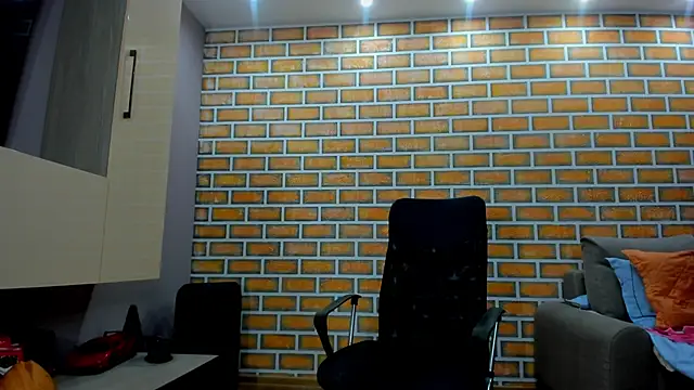 Snapshot of hottitsAnna chatting on 02.20.25 hottitsAnna online show from 02.20.25