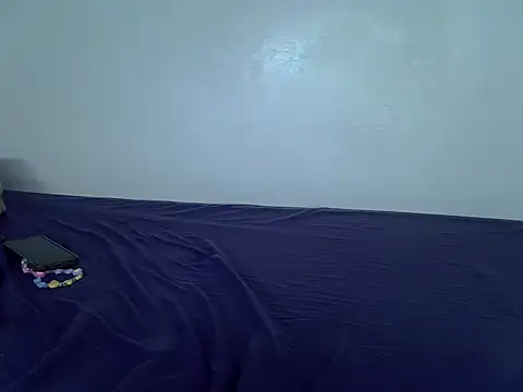 laetitia  online show from 11.26.25