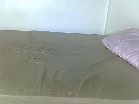 laetitia  online show from 11.29.25