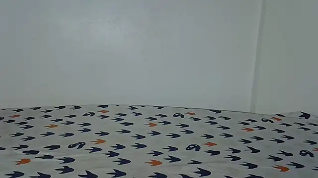 laetitia  online show from 04.05.26