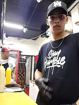 Snapshot of TenderBoyBigCock_ chatting on 11.14.25 TenderBoyBigCock online show from 11.14.25