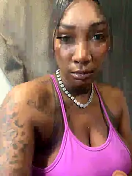 Snapshot of CUMQUEEN-XXX69 chatting on 09.24.25 CUMQUEEN-XXX69 online show from 09.24.25